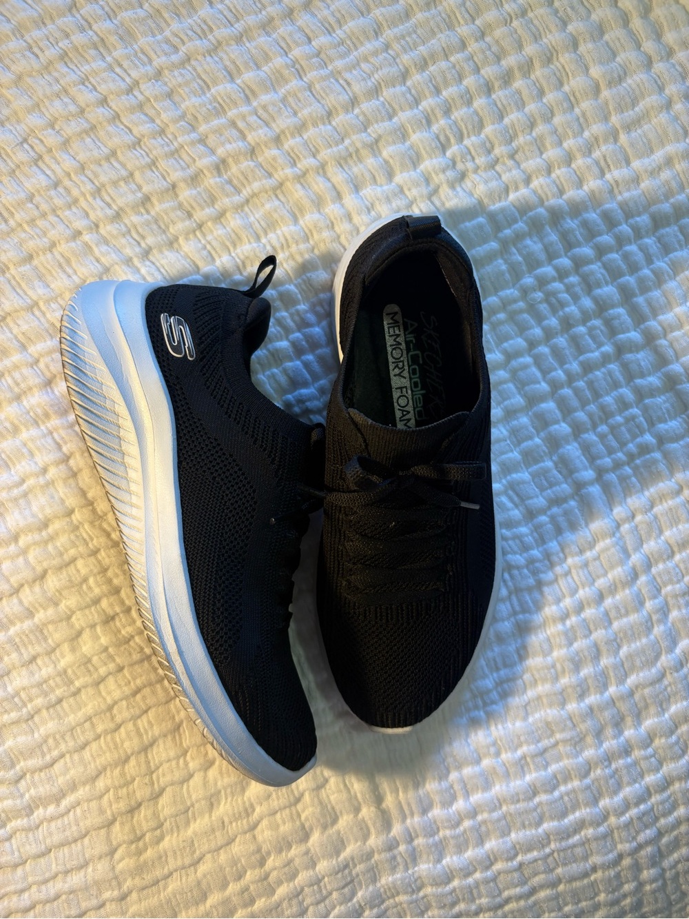 Skechers Women’s Ultra Flex Sneaker size 7